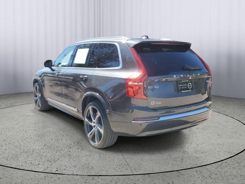 2023 Volvo XC90 B6 Ultimate 7-Seater
