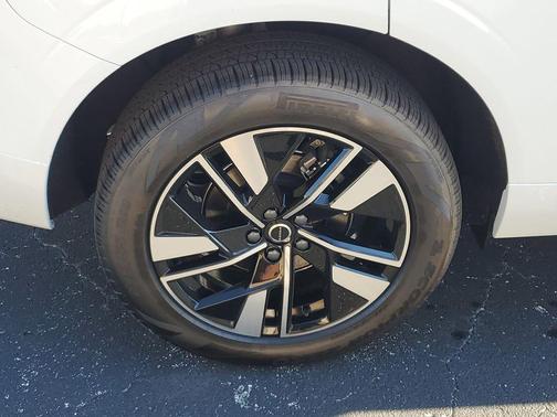 2026 Volvo XC60 Core