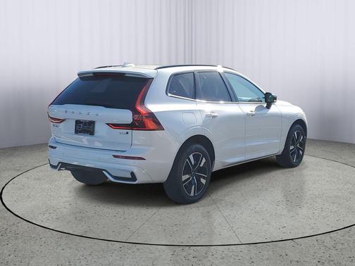 2026 Volvo XC60 Core