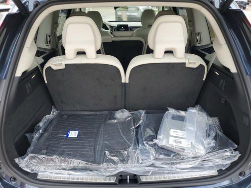 2026 Volvo XC90 B6 Ultra 7-Seater