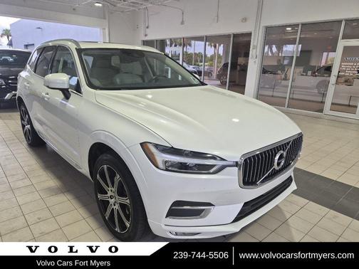 Crystal White Metallic 2020 Volvo XC60 T5 Inscription