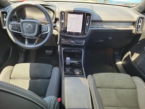 2024 Volvo XC40 Recharge Pure Electric Plus