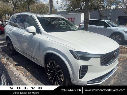 2025 Volvo XC90 B5 Plus 7-Seater
