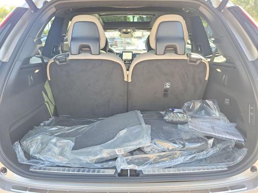 Bright Dusk Metallic 2026 Volvo XC90 Ultra, B6 AWD Gas (mild hybrid), Gasoline, Bright, 6 Seats