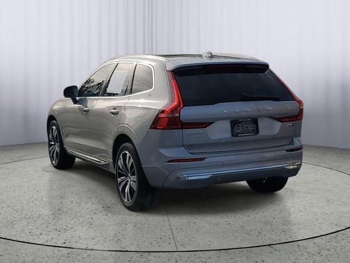 2022 Volvo XC60 B5 Inscription