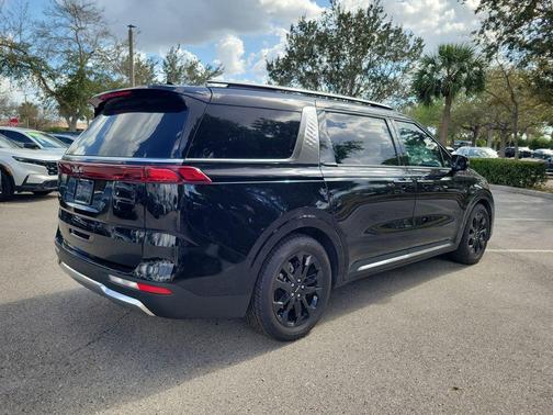 2024 Kia Carnival SX Prestige