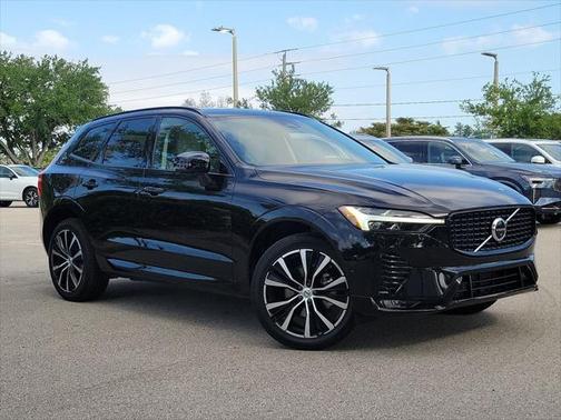 2025 Volvo XC60 B5 Plus