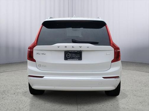 2024 Volvo XC90 Recharge Plug-In Hybrid T8 Ultimate Bright Theme 7-Seater