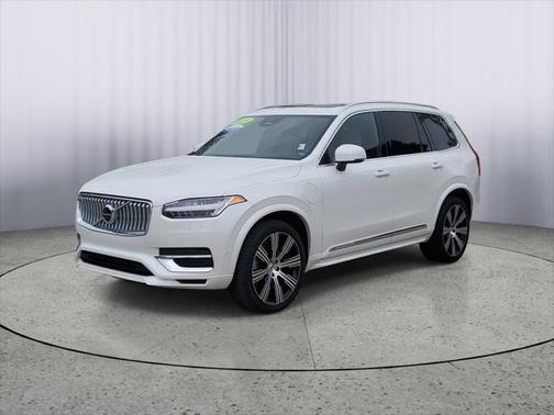 2024 Volvo XC90 Recharge Plug-In Hybrid T8 Ultimate Bright Theme 7-Seater