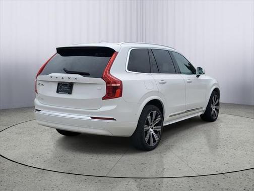 2024 Volvo XC90 Recharge Plug-In Hybrid T8 Ultimate Bright Theme 7-Seater