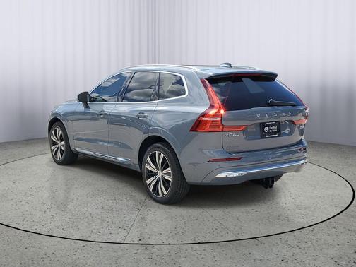 2023 Volvo XC60 B5 Plus Bright Theme