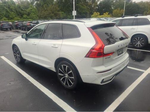 2025 Volvo XC60 B5 Ultra