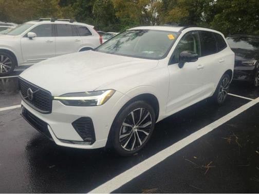 2025 Volvo XC60 B5 Ultra