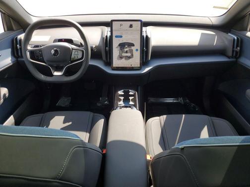 2025 Volvo EX30 Twin Motor Plus