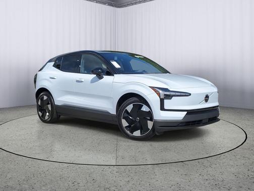 2025 Volvo EX30 Twin Motor Plus