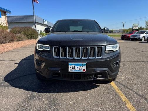 Brilliant Black Crystal Pearlcoat 2016 Jeep Grand Cherokee Overland