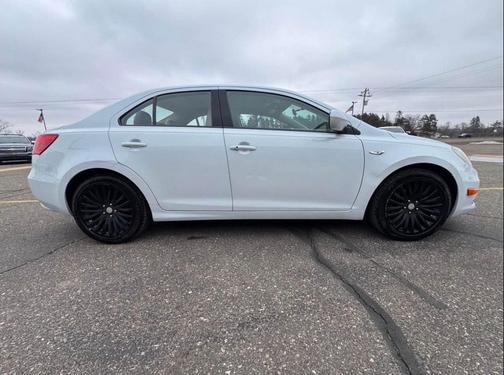 2012 Suzuki Kizashi 
