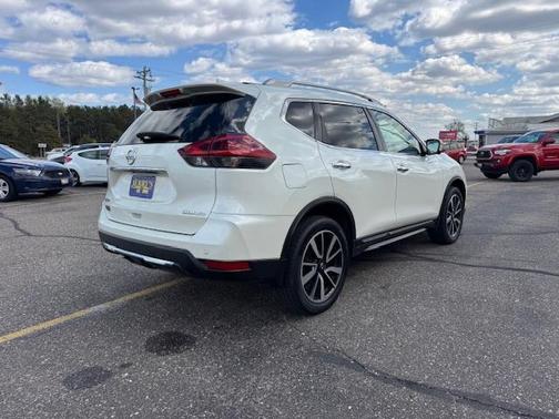 Glacier White 2019 Nissan Rogue