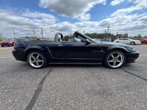 Black Clearcoat 2000 Ford Mustang GT