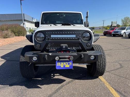 Bright White Clearcoat 2013 Jeep Wrangler Unlimited Sport
