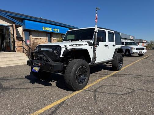 Bright White Clearcoat 2013 Jeep Wrangler Unlimited Sport