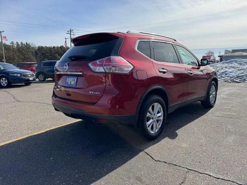 2016 Nissan Rogue SV