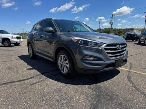 Coliseum Gray 2018 Hyundai TUCSON SEL