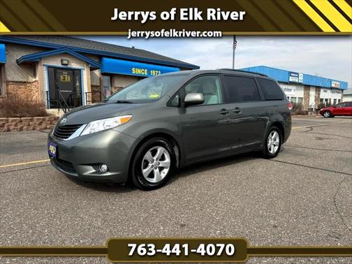 2012 Toyota Sienna LE