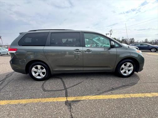 2012 Toyota Sienna LE