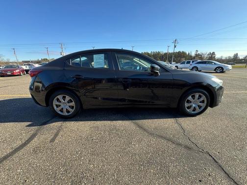 2016 Mazda Mazda3 i Sport