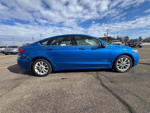 2019 Ford Fusion Hybrid SE