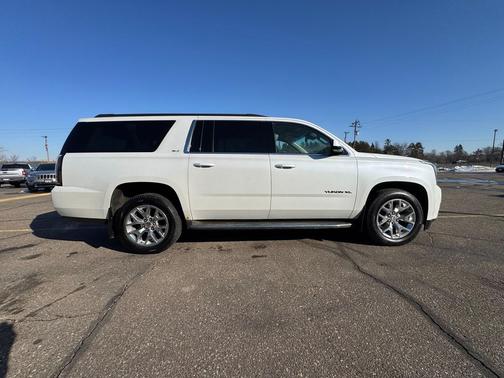 2016 GMC Yukon XL SLT