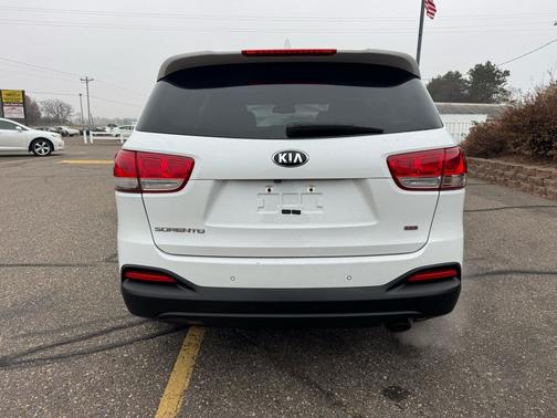 2017 Kia Sorento LX