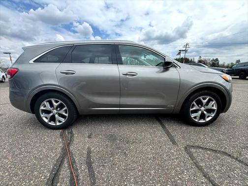 2017 Kia Sorento SX
