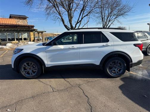 2026 Ford Explorer Active w/200A Pkg