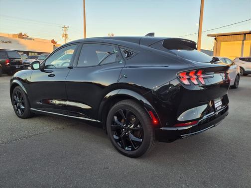 2024 Ford Mustang Mach-E Premium