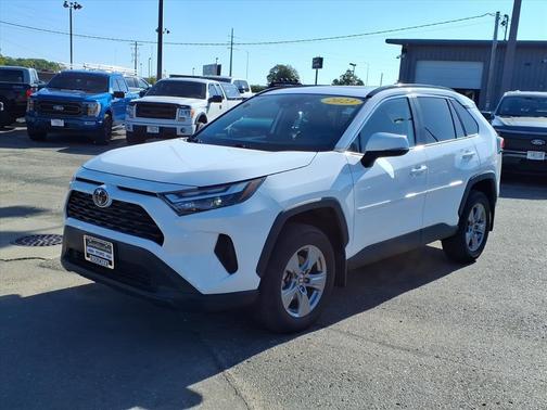 2023 Toyota RAV4 XLE
