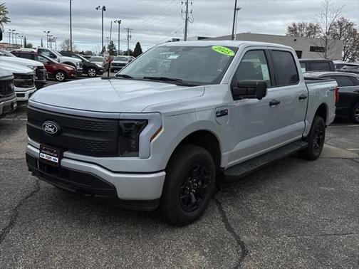2025 Ford F-150 Lightning XLT