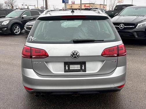 2017 Volkswagen Golf SportWagen TSI SEL