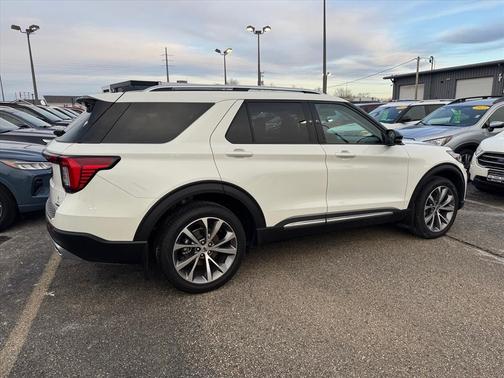 2025 Ford Explorer Platinum