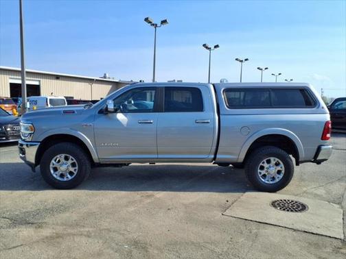 2022 RAM 2500 Laramie Crew Cab 4x4 6'4' Box
