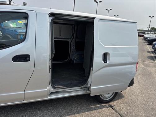 2017 Nissan NV200 S