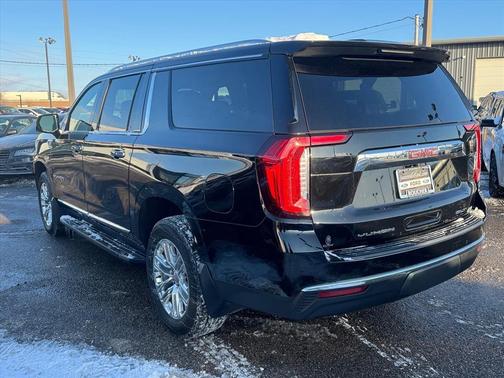 2022 GMC Yukon XL SLT