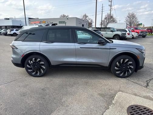 2025 Lincoln Nautilus Reserve