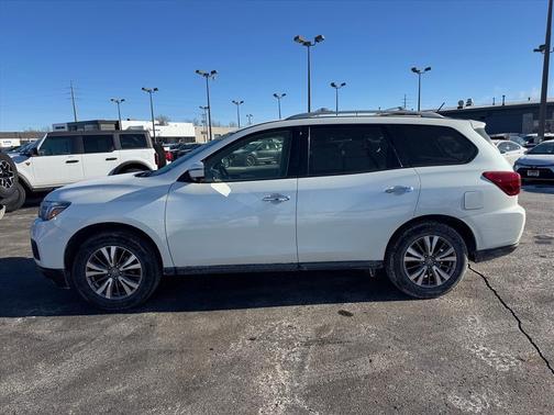 2018 Nissan Pathfinder SL