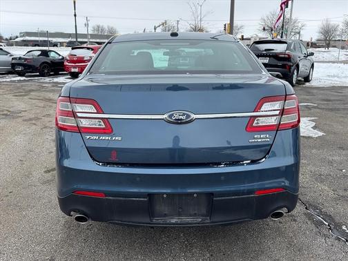 2019 Ford Taurus SEL