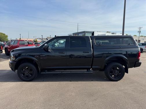 2018 RAM 2500 Laramie Crew Cab 4x4 6'4' Box