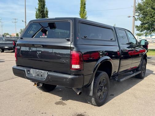 2018 RAM 2500 Laramie Crew Cab 4x4 6'4' Box