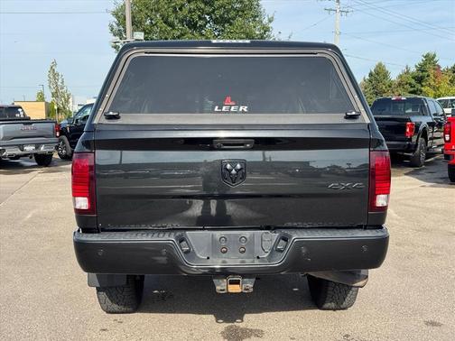 2018 RAM 2500 Laramie Crew Cab 4x4 6'4' Box