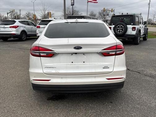 2020 Ford Fusion Hybrid SE